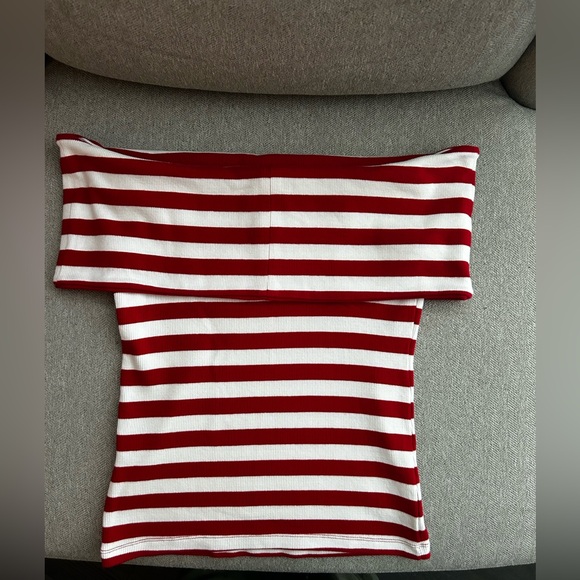 Banana Republic Factory : Off the Shoulder top - Picture 2 of 2